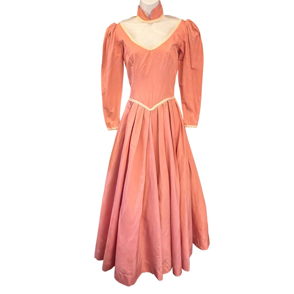 Vintage Romantic Prairie Pink Gown Victorian Princesscore Regencycore Edwardian